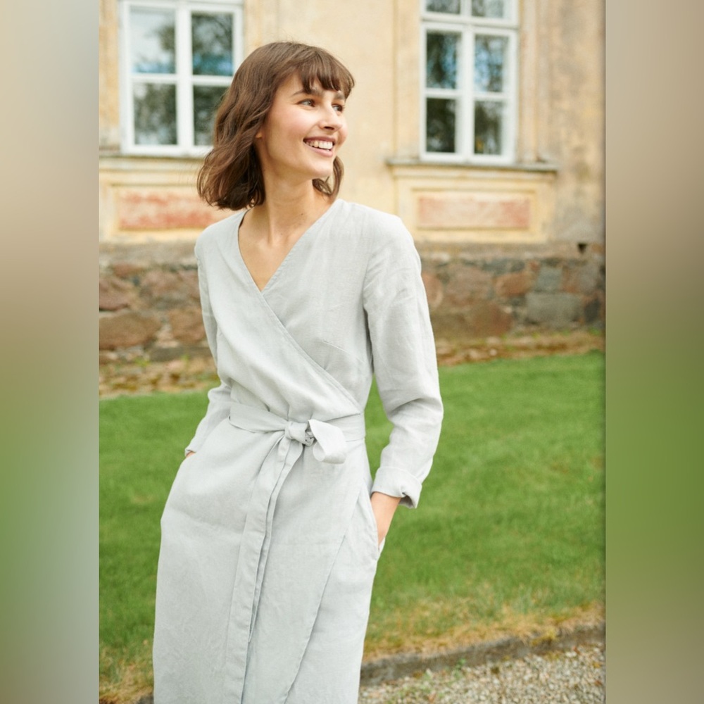 Linen Fox Rosemary Dress in Ice Gray